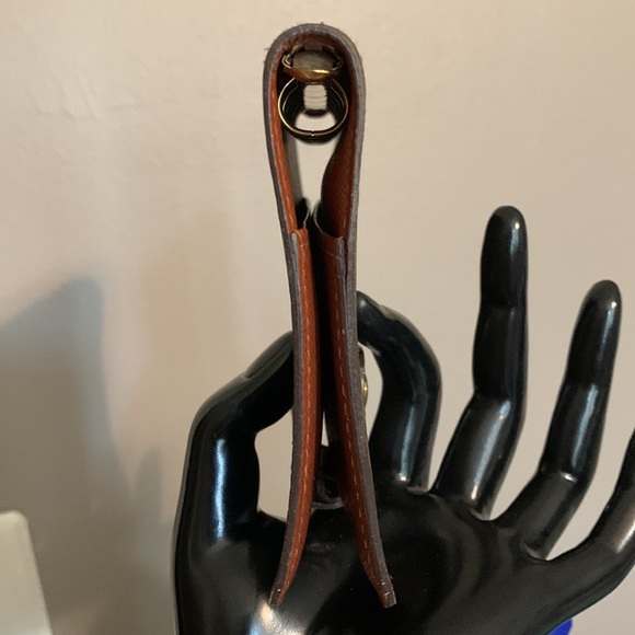 Louis Vuitton Monogrammed Agenda/Credit Card Holder - Picture 5 of 9